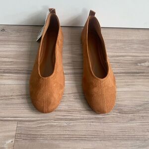 Elegant Tan Women's Flats